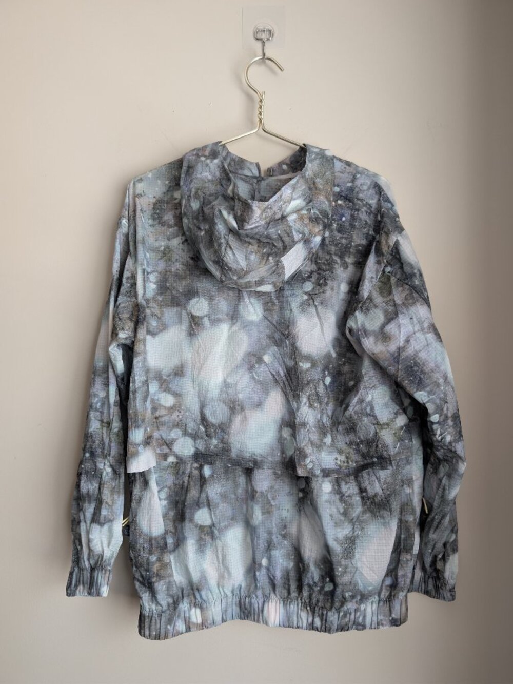 Lululemon lab Translucent Hooded Jacket *RARE - Picture 7 of 16